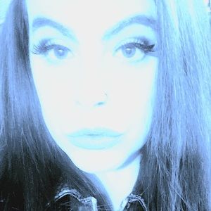 Meet your Posher, Dani